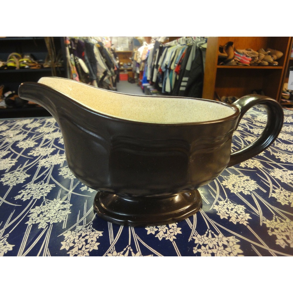Mikasa brown gravy boat E8901 Japan made
